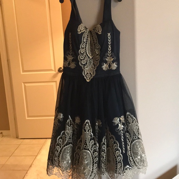 Black and Gold Embroidered Dress - Picture 2 of 3